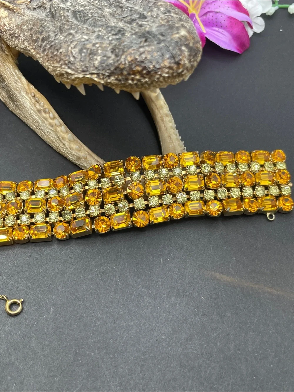 LaRel rhinestone bracelet vintage